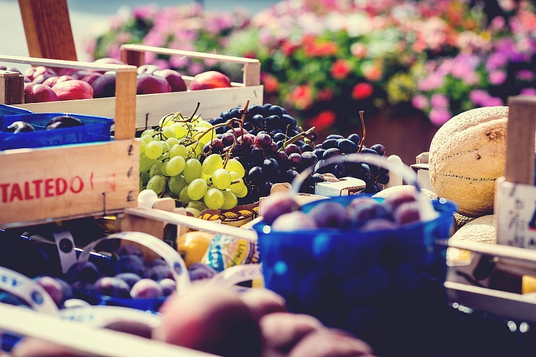 hd-frisches-obst-und-gemuese-beim-genussmarkt-kufstein